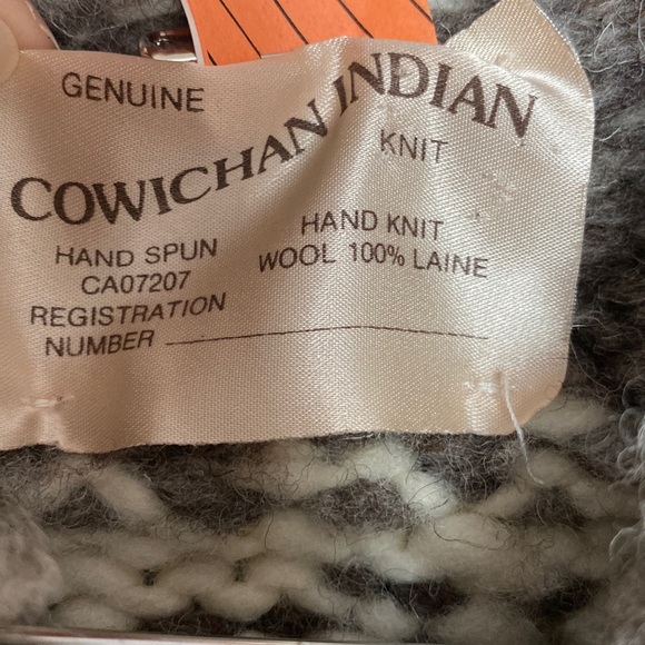 Vintage Cowichan Indian Sweater - Picture 3 of 16